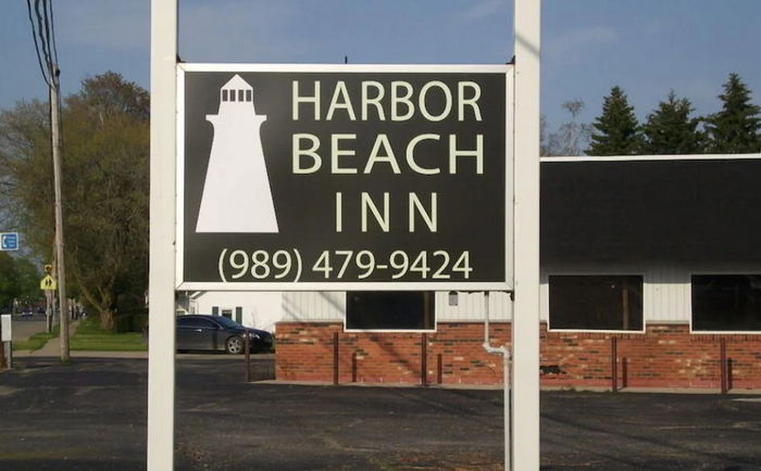 Helm Restaurant and Motel (Harbor Beach Inn) - Recent Photos From Website